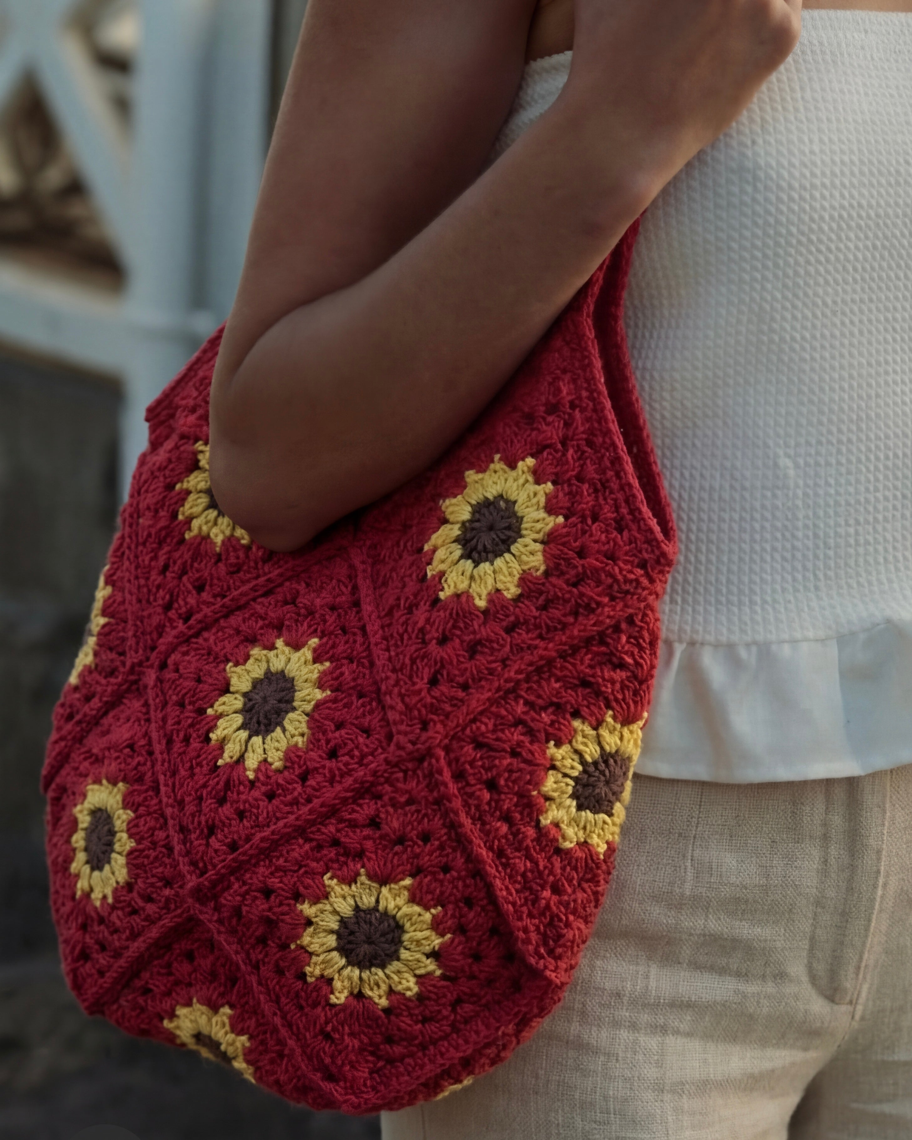Sunflower Tote | Crimson